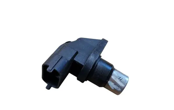 Volvo V70 Camshaft position sensor 8631533 0232 103033