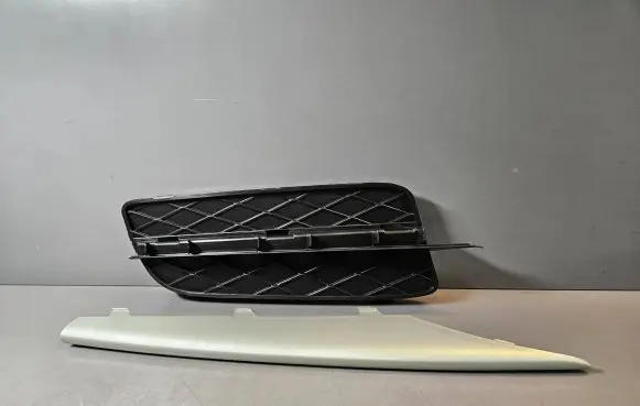 BMW X5 E70 Front bumper lower grill 7159594 51117159594 7168924