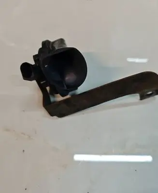 Volkswagen Touareg I Horn signal A28657825