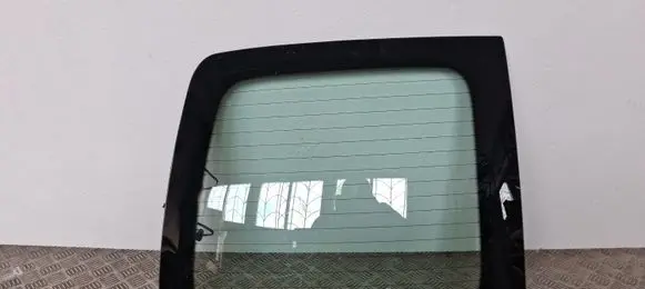 Volkswagen Caddy Rear door window glass 26022556 E000039 43R001529