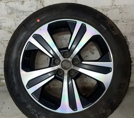 KIA Sorento R19 alloy rim 
