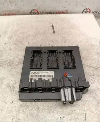 Volkswagen Golf VI Comfort/convenience module 1K0937085 S0358H0