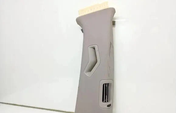 Volvo V70 (B) pillar trim (top) 06E5365