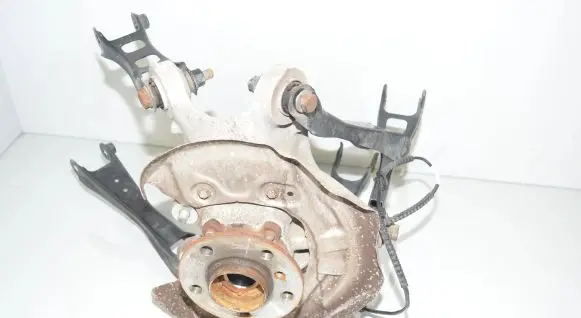 BMW i3 Rear wheel hub 6852161 33326852161 33306867880