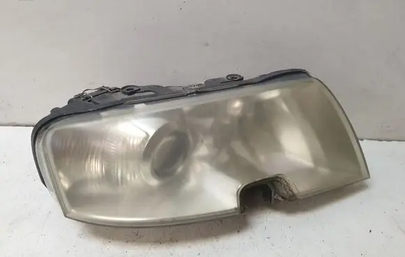Skoda Superb B5 (3U) Headlight/headlamp