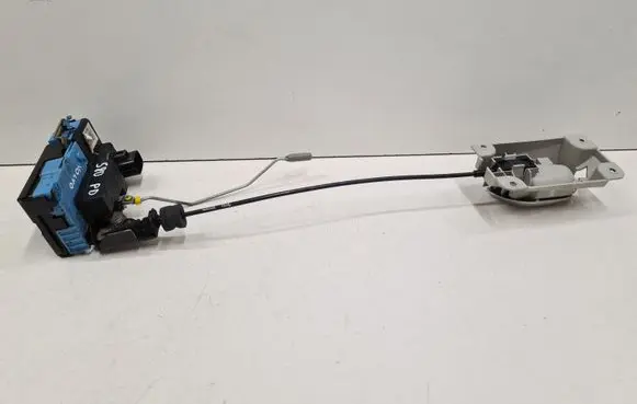 Volvo S80 Front door lock 8650546 09170046