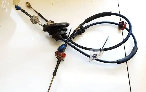Gear shift cable linkage