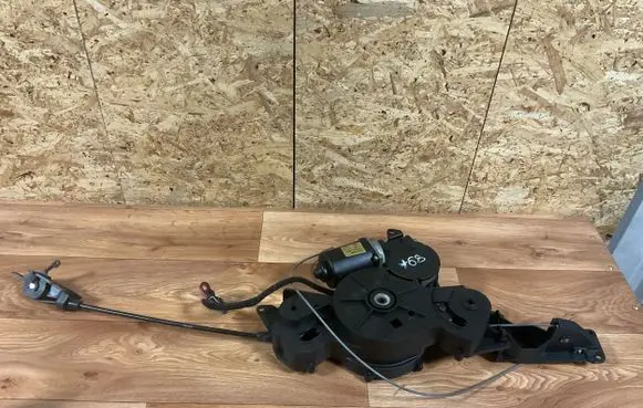 Citroen C8 Sliding door motor assembly 16835852