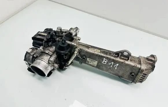 Volvo V70 EGR valve cooler 31325030 1321900096 72304902