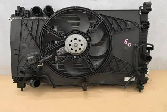 Opel Meriva B Radiator set 560961104 R3449004 13283252