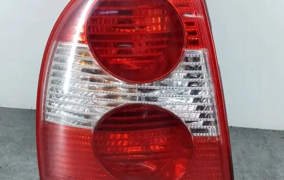 Volkswagen PASSAT B5.5 Rear/tail lights 3B5945095AE
