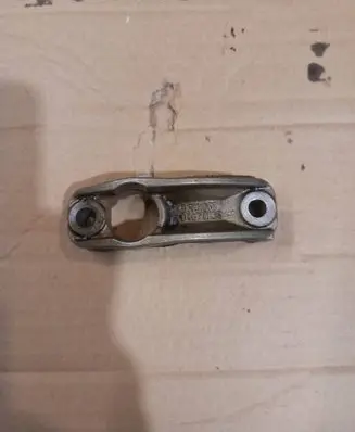 Mercedes-Benz C W203 Camshaft holder R111051 0403t1135