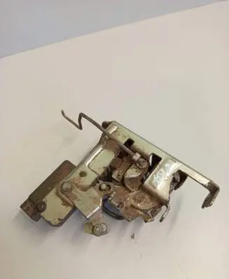 Renault Master II Rear door lock 352465 352464 352722