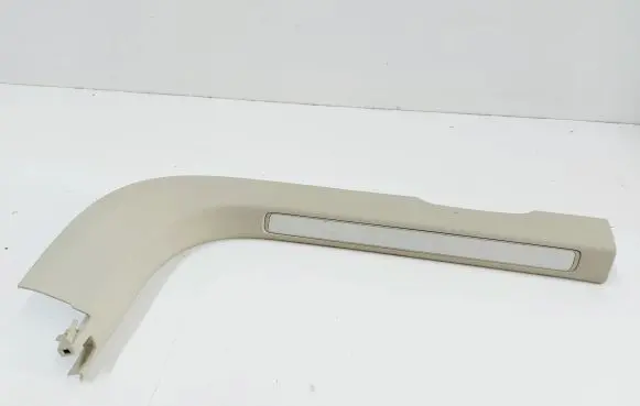 Volvo V60 Side skirt front trim 31468380