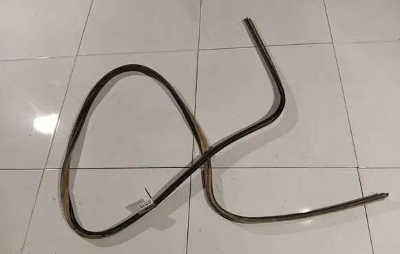 Ford Focus C-MAX Trunk rubber seal (body)