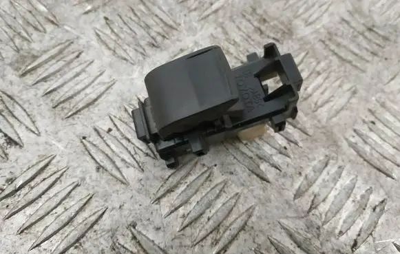 Toyota Urban Cruiser (XP110) Electric window control switch 1928296