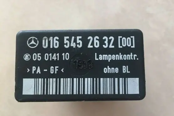 Mercedes-Benz Vito Viano W638 Light relay 0165452632 05014110
