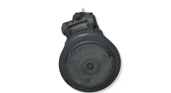 Volkswagen Golf VI Air conditioning (A/C) compressor (pump) 1K0820859T