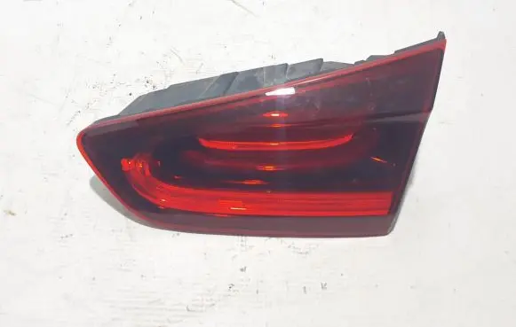 KIA Xceed Tailgate rear/tail lights 92404J7300