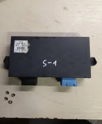 Peugeot 1007 Door control unit/module 9659919080 27470102