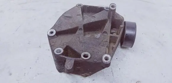Opel Zafira B A/C compressor mount bracket 55191339 428702816