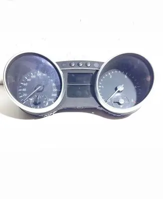 Mercedes-Benz GL X164 Speedometer (instrument cluster) A1645403747