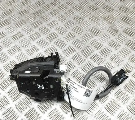 Volkswagen Touareg III Coupe door lock (next to the handle) 8J2837015G