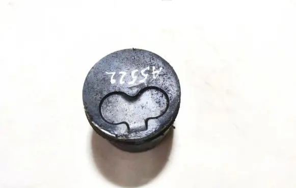 Volkswagen PASSAT B4 Piston 79v101 m401