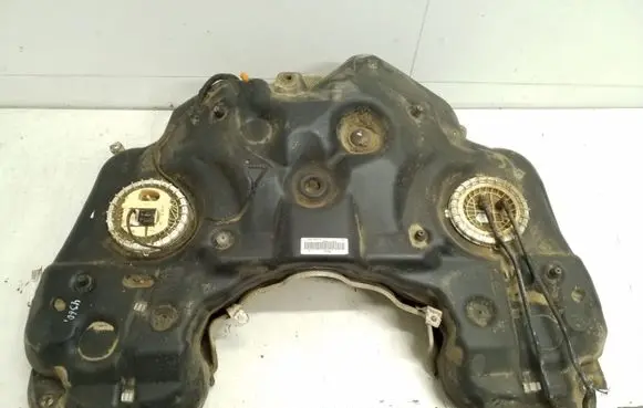 Mercedes-Benz ML W164 Fuel tank A1644710501
