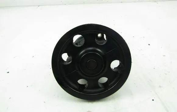 Opel Astra H Water pump 