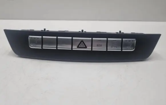 Mercedes-Benz C W204 Seat heating switch A2049050302 2049050302