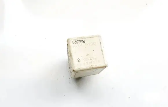 Opel Tigra A Other relay 32610133 v23134-a51-x116