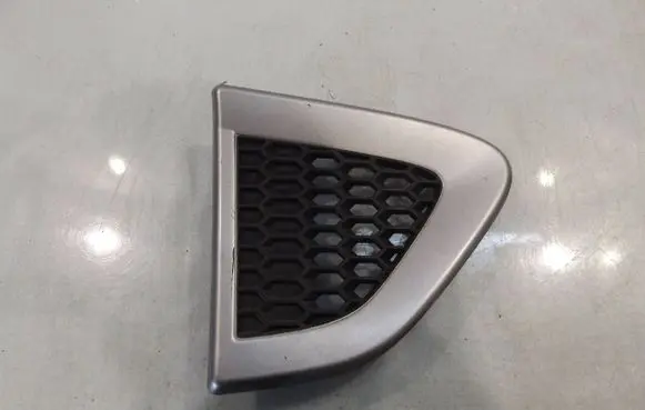 Chevrolet Captiva Fender grill 96433170
