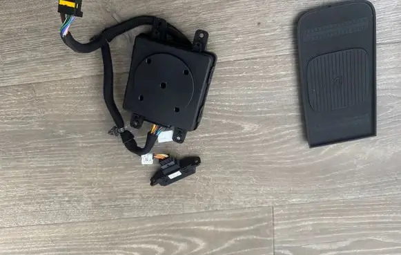 Hyundai Ioniq 5 Wireless charging module 95560GI500