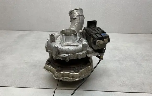 Volkswagen Touareg II Turbo 059145874L