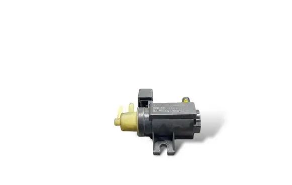 Mercedes-Benz A W169 Turbo solenoid valve A0061536628 09T090 70078202