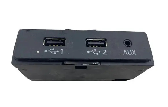 Audi Q7 4M AUX in-socket connector 4M0035736A