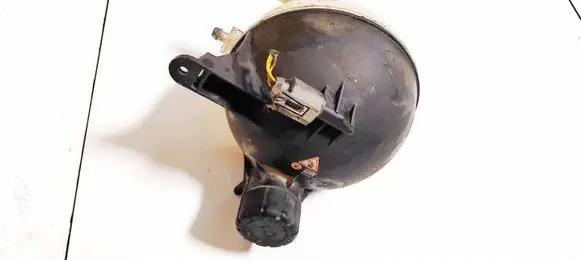 Mercedes-Benz A W169 Coolant expansion tank/reservoir 1695000149