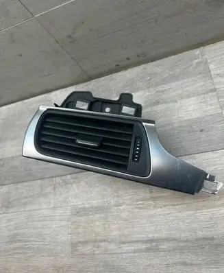 Audi A6 C7 Dashboard side air vent grill/cover trim 4G1820901 9025700
