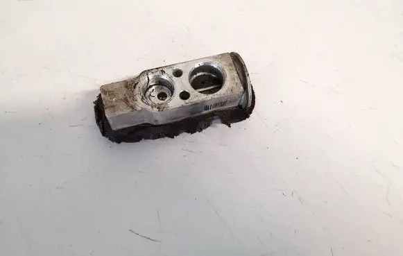 Air conditioning (A/C) expansion valve
