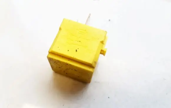 Mercedes-Benz C AMG W204 Other relay A0025427419 4RD00779424