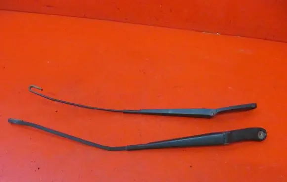 Volkswagen Multivan T5 Front wiper blade arm 7H1955410C 7H1955409C