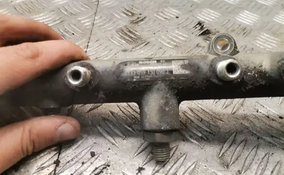 Audi A6 S6 C6 4F Fuel main line pipe 059130090j