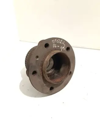 Renault Master II Rear wheel hub