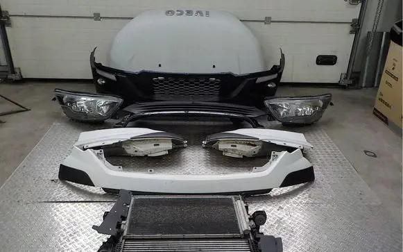 Iveco Daily 6th gen Front piece kit 