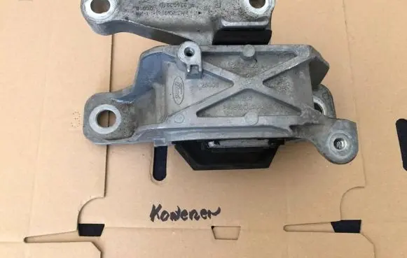 Ford Kuga III Engine mount bracket LX616F012CB