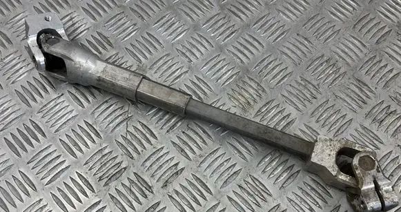 BMW 1 E81 E87 Steering column universal joint 6769157