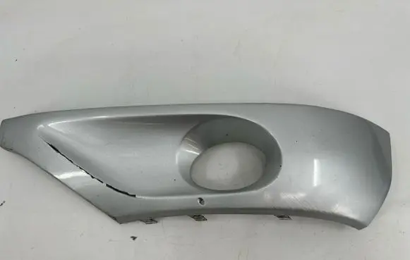 Volkswagen Touareg II Front bumper lower grill 7P6807489B