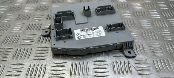 Mercedes-Benz C W205 Comfort/convenience module A2059006822 A2059013904 A2229021112