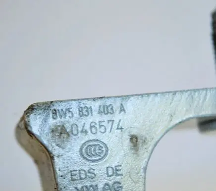 Audi A4 S4 B9 8W Front door upper hinge 8W5831403A